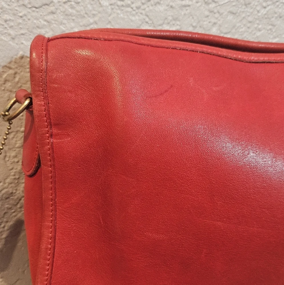 Vintage Coach Red Gloved Leather Companion Bag - Picture 9 of 13